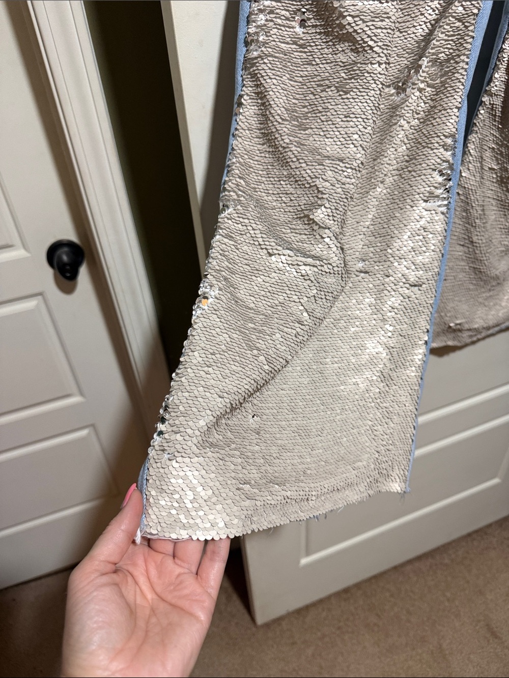 Pilcro anthropologie Wide-Leg Jeans in Light Blue and Beige sequinned Panels 30 - Picture 9 of 13
